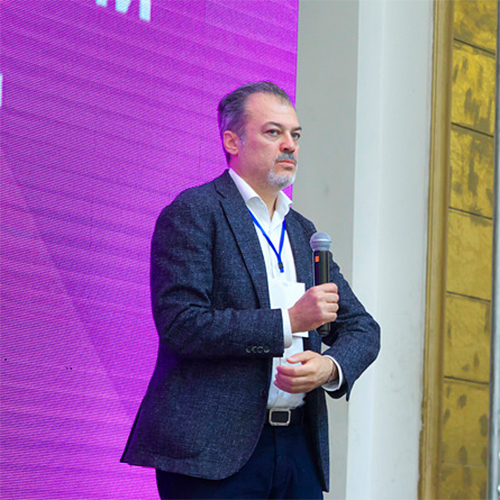 Эдуард Ахрамович